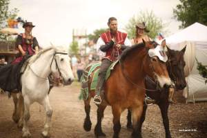 Sir Mathew Colinsworth and the Lady Riders 